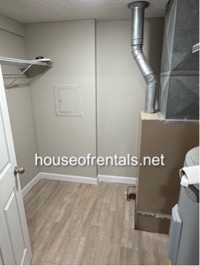 Building Photo - 1220 N 14th St