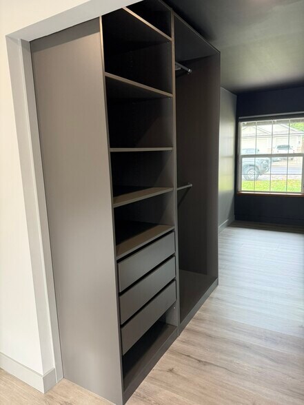 Building Photo - 3420 Midas Ave