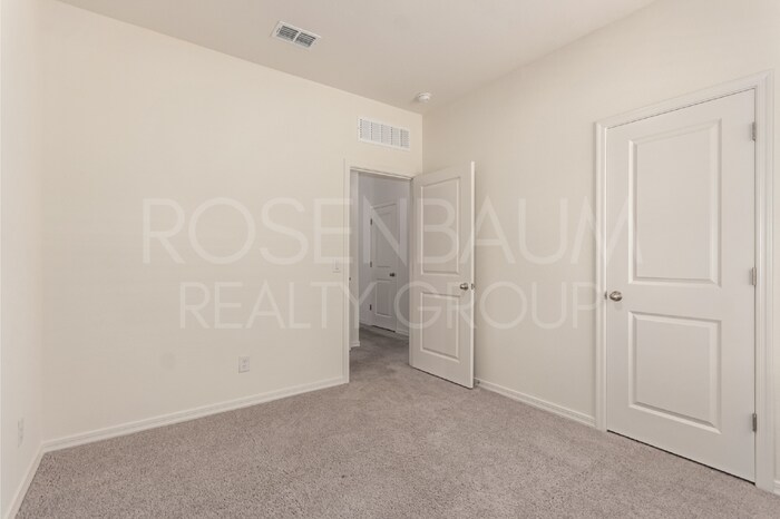 Building Photo - 47662 W Mellen Ln