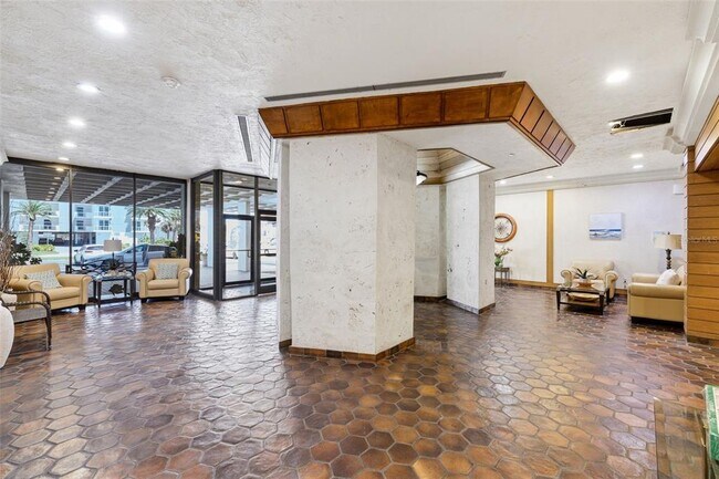 Building Photo - 400 Island Way