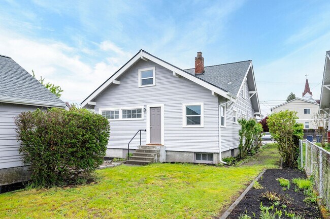 Building Photo - 6044 S Puget Sound Ave