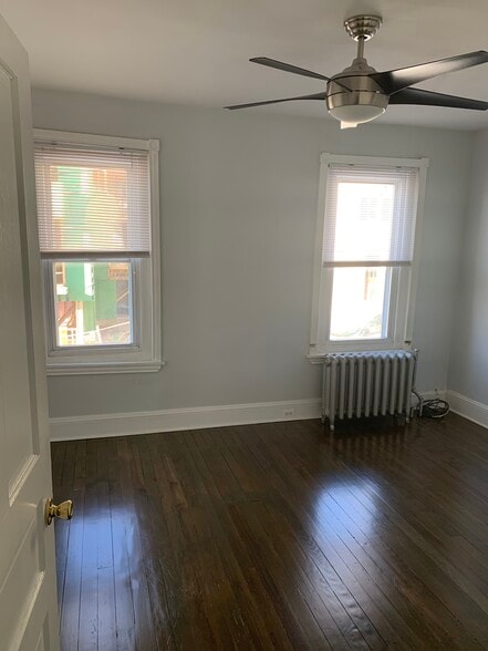 Building Photo - 203 Levering St