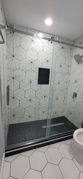 Building Photo - 900 Westminster Dr