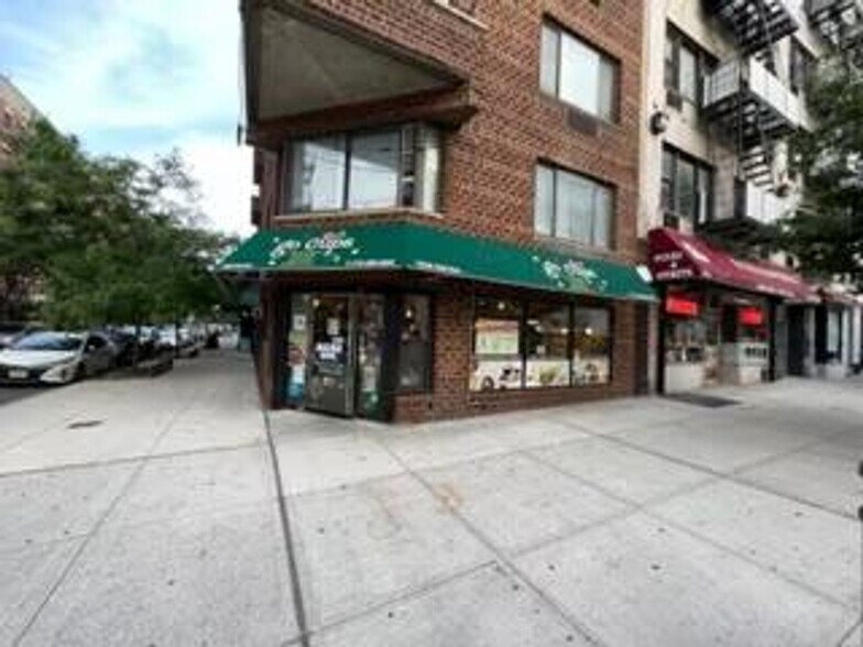 Building Photo - 135 E 94th St