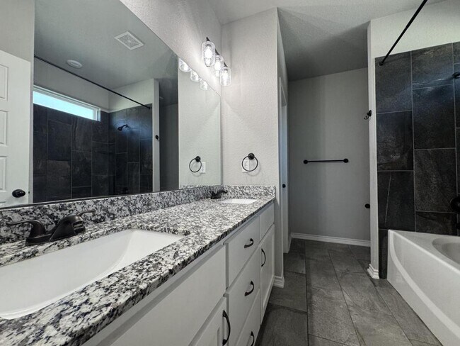 Building Photo - 7612 McCulloch Rd