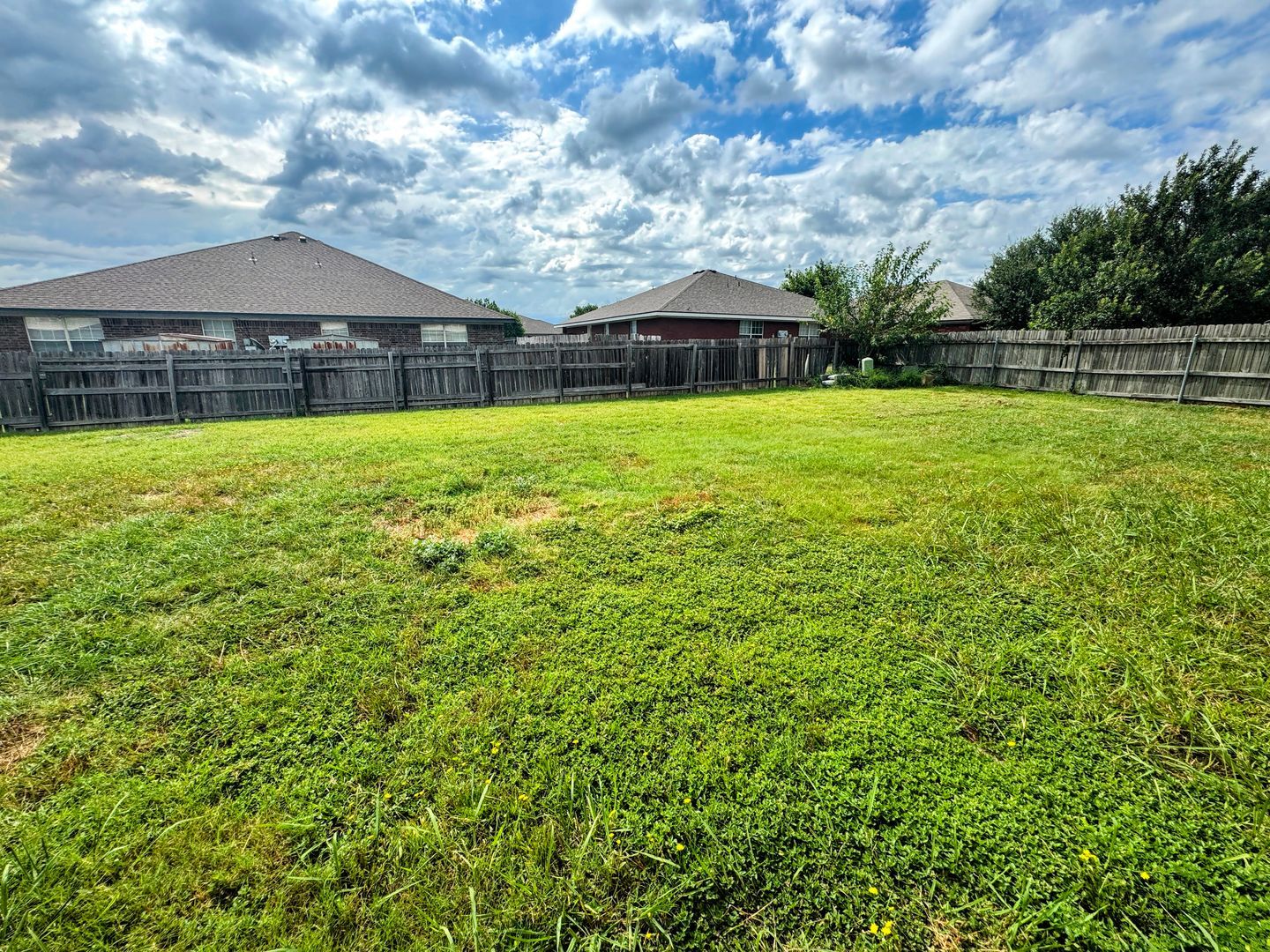 Building Photo - 4406 Deek Dr