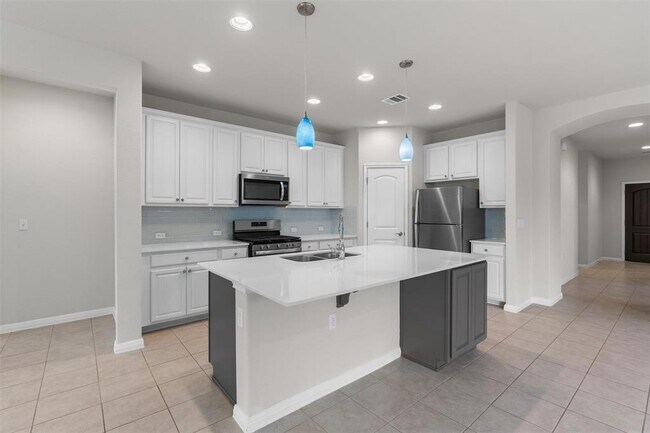 Building Photo - 108 Calhoun Ln