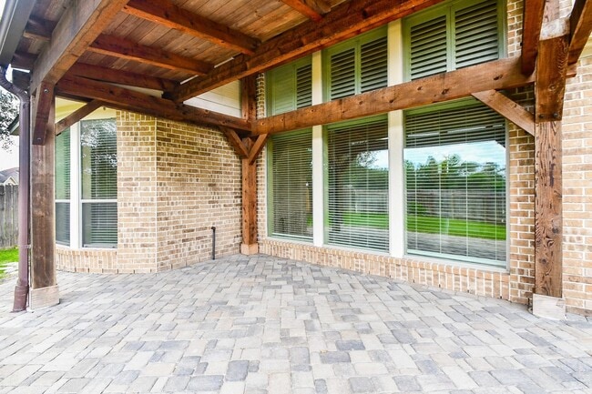 Building Photo - 5207 Belvedere Dr