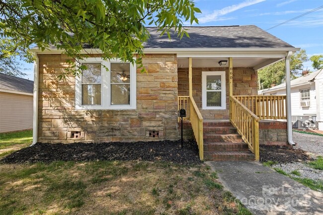 Primary Photo - 660 Chestnut St