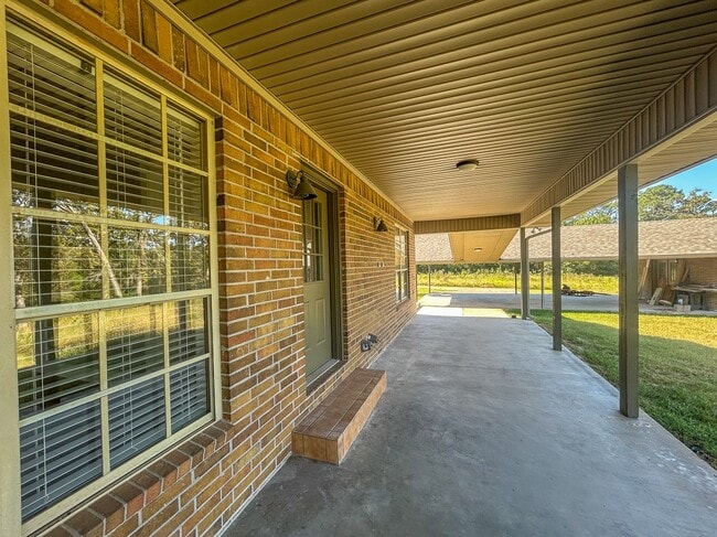 Building Photo - 50 Neiderhoffer Subdivision Rd