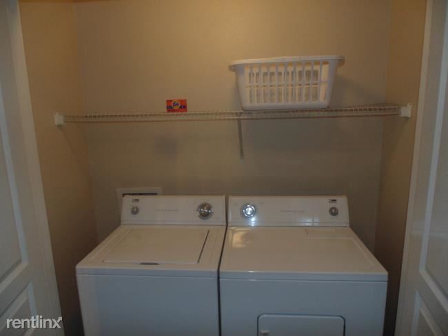 Building Photo - 13581 Via Varra