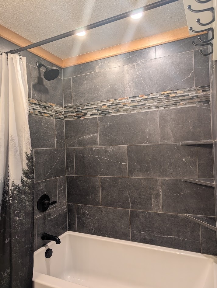 Building Photo - 1102 Yew St