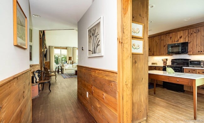 Building Photo - 61 Huckleberry Ln