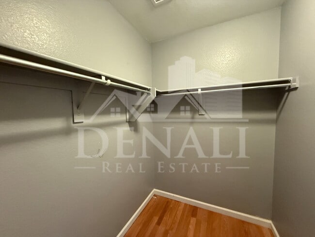 Building Photo - 2858 W Mineral Butte Dr