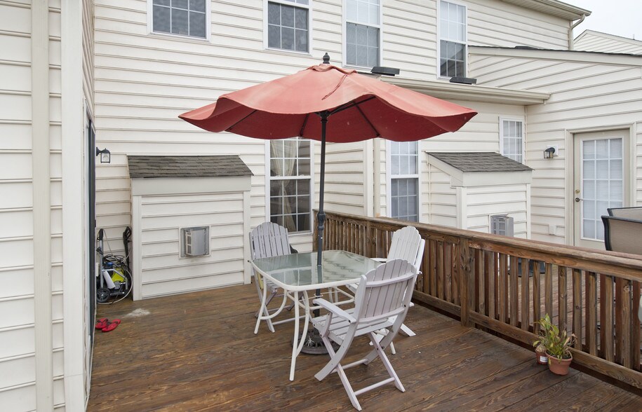 Deck - 78 N Savanna Dr