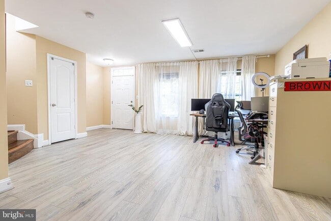 Building Photo - 2607 River Basin Ln