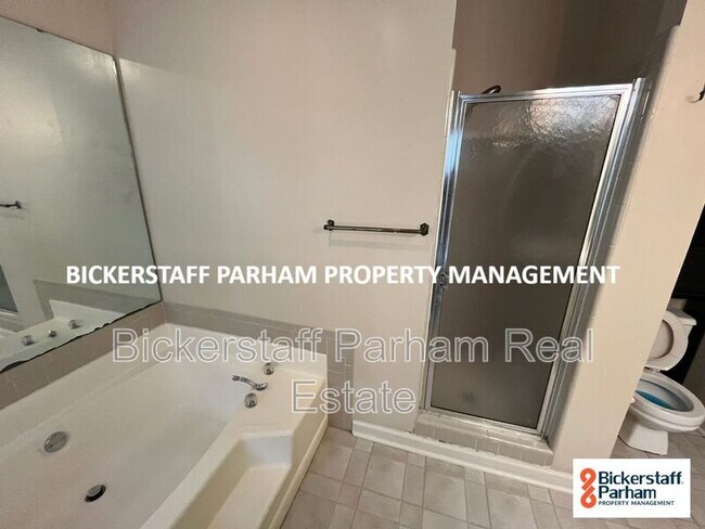 Building Photo - 917 Rim Rock Trail