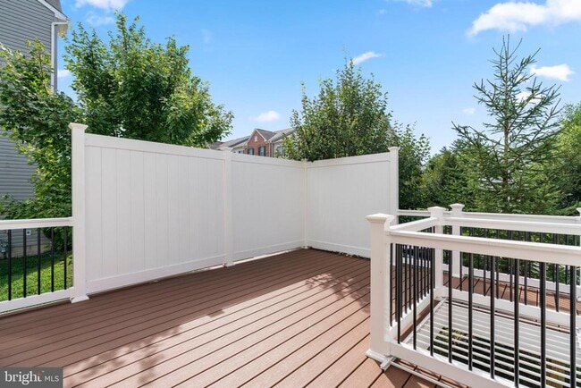 Building Photo - 6704 Saw Mill Ct