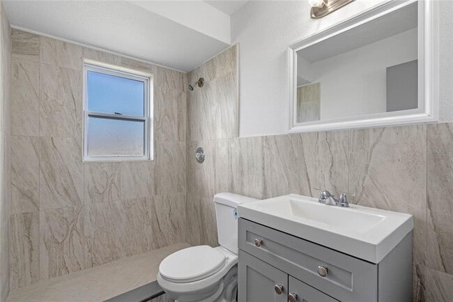 Building Photo - 7132 Leighton Way