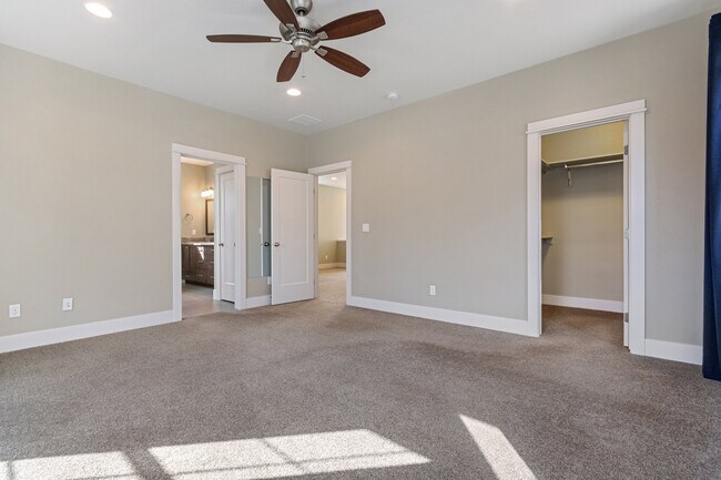 Building Photo - 3846 S Caddis Pl