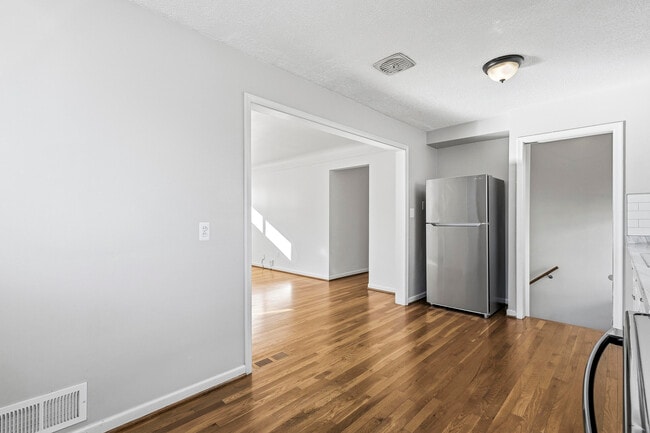 Building Photo - 24609 Flower Ave