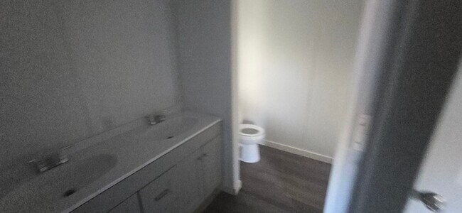 Building Photo - 3 Bedroom/ 2 Bathroom Mobile Home