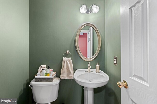 Building Photo - 210 Cameron Station Blvd