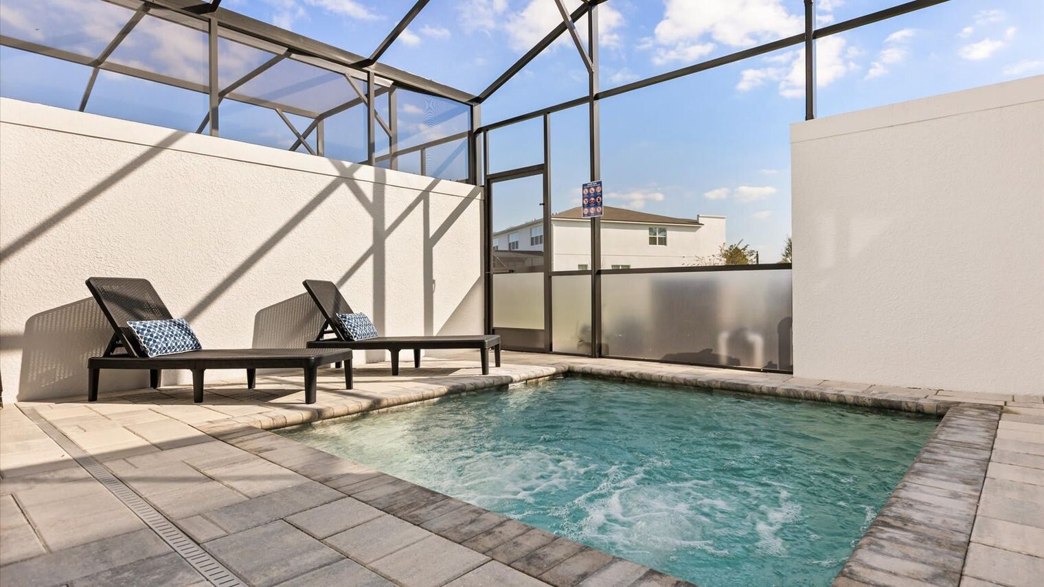 Building Photo - 17314 Serenidad Blvd