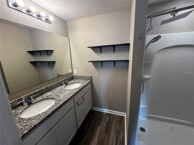 Building Photo - 1721 Nebraska Loop