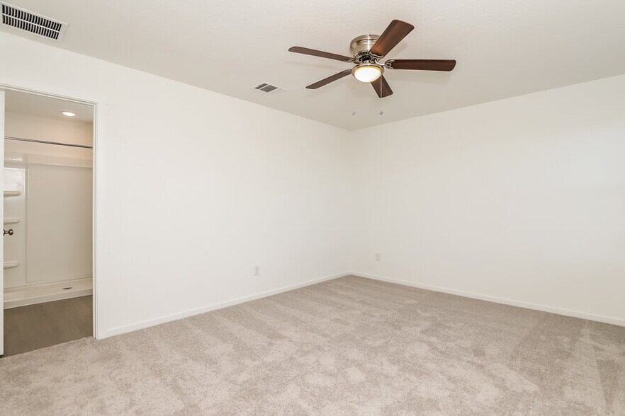 Building Photo - 1850 Musk Rose