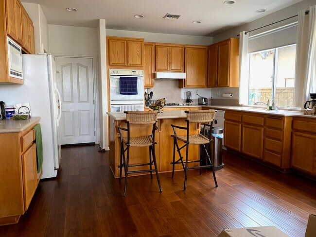 Building Photo - 3682 Torrey View Ct
