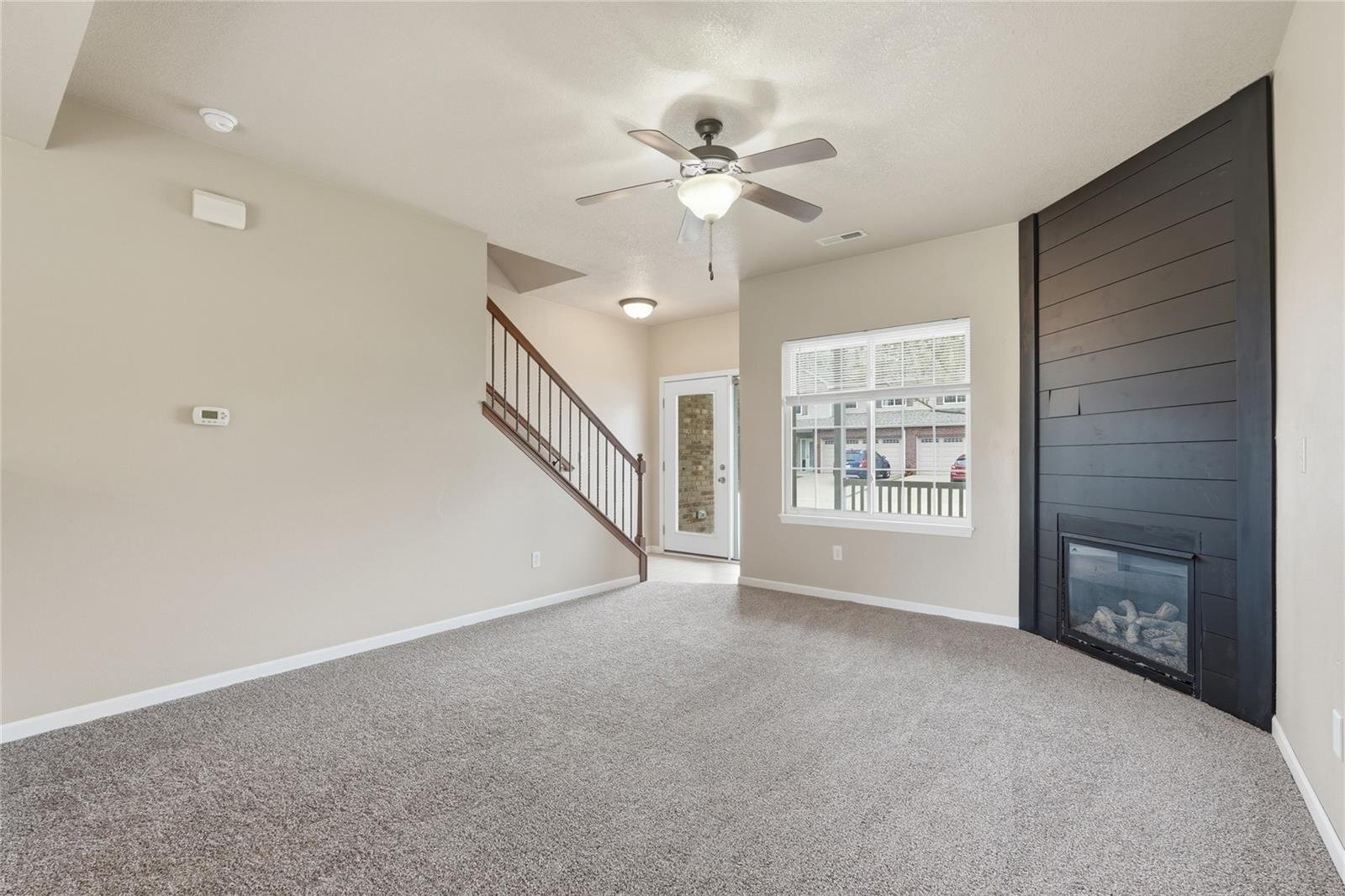 Building Photo - 1694 Burr Dr