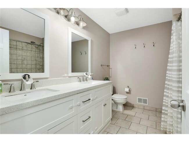 Building Photo - 7300 Stewart Dr