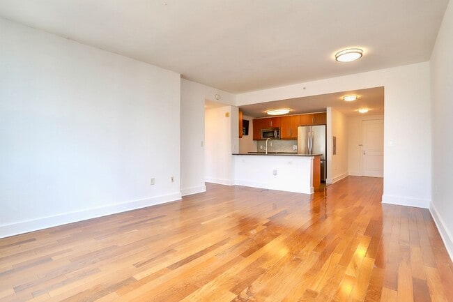 Building Photo - 88 Morgan St