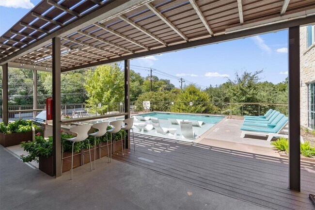 Building Photo - 1900 Barton Springs Rd