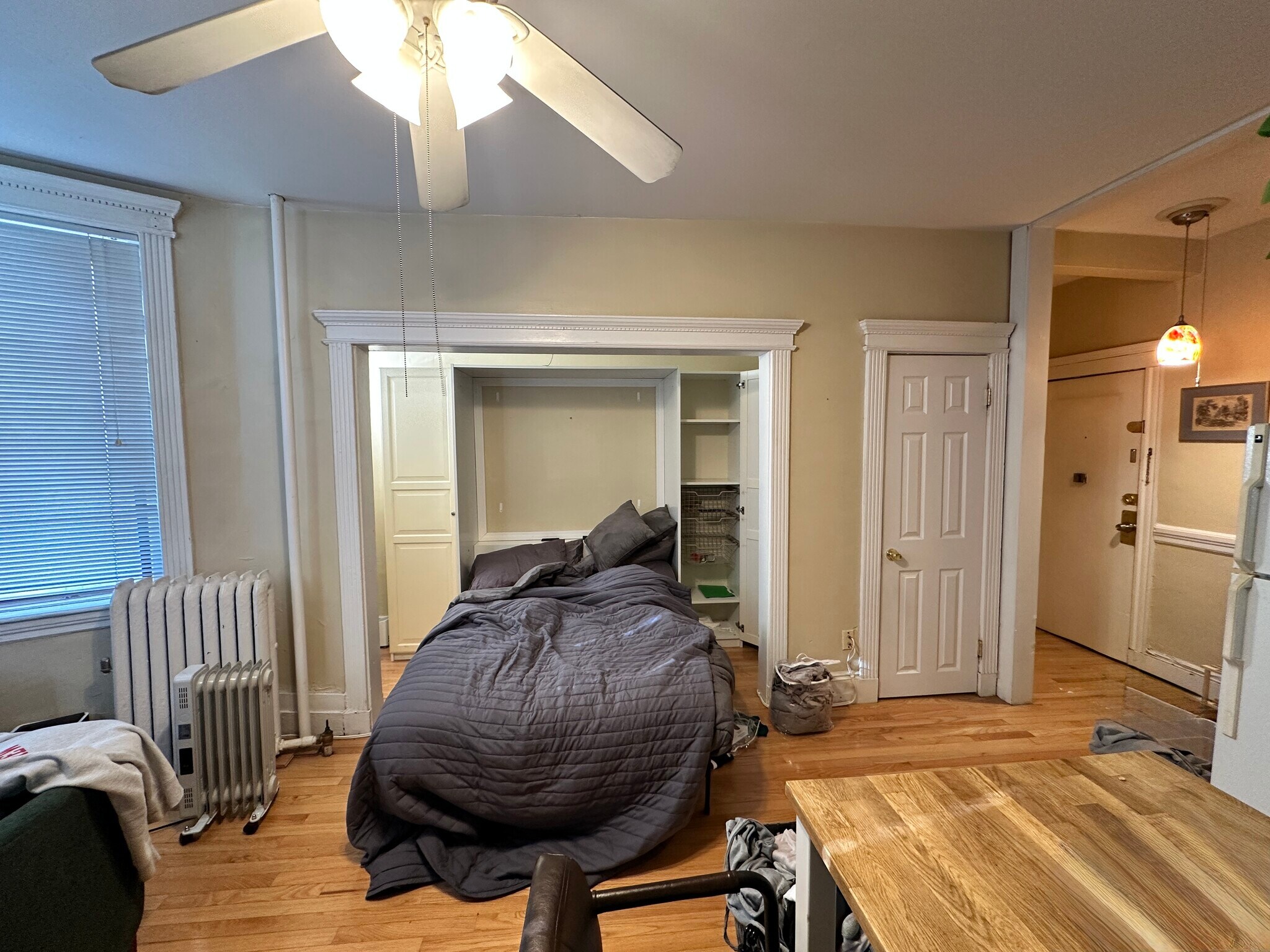 Building Photo - 65 Burbank St