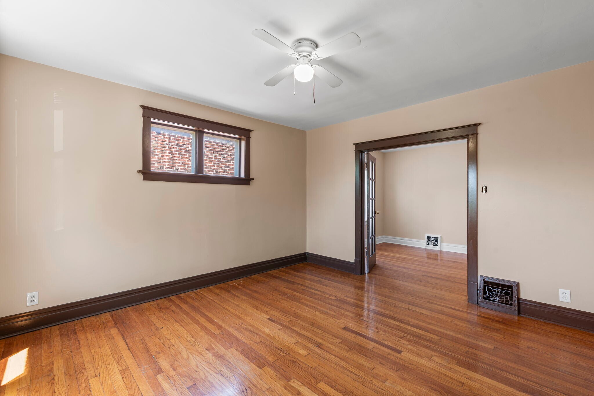 Building Photo - 3925 Dunnica Ave