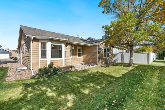 Building Photo - 3 Bedroom, 2 Bath Patio Home Now Available!