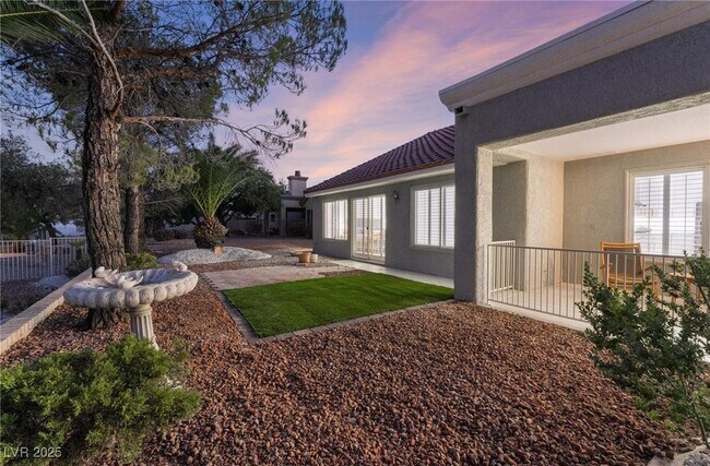 Building Photo - 2528 Sunup Dr