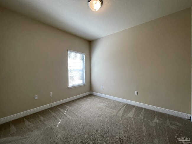 Building Photo - 9550 Laramie Dr