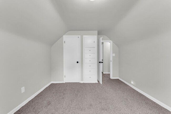 Building Photo - 4238 Bayard Rd