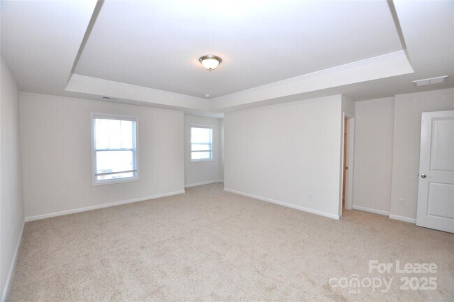 Building Photo - 8007 Oakmere Rd