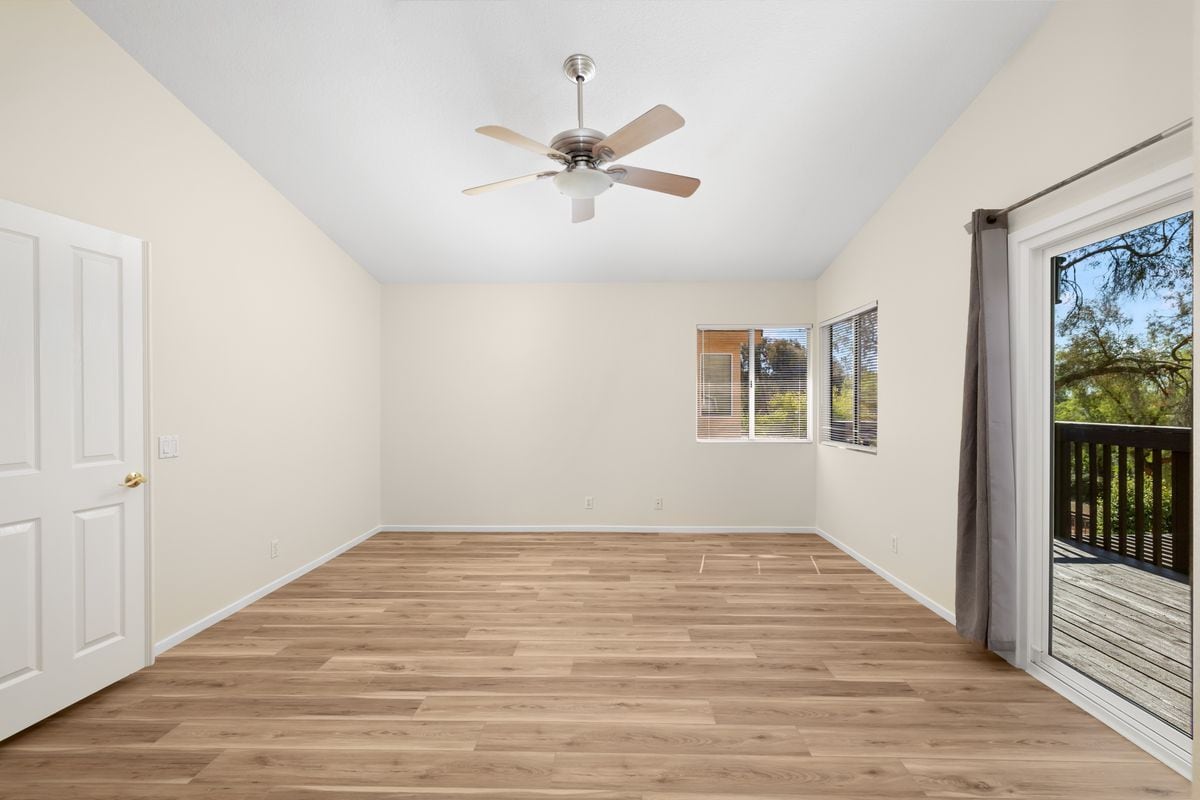 Building Photo - 2163 Sun Ridge Dr