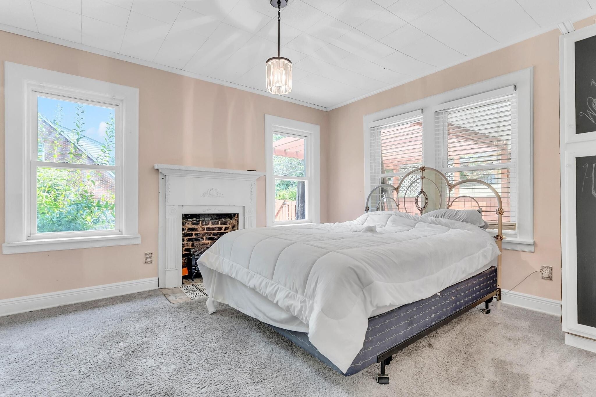 Building Photo - 1688 Overhill Rd