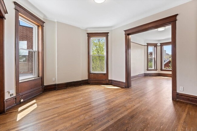 Building Photo - 3751 N Clifton Ave