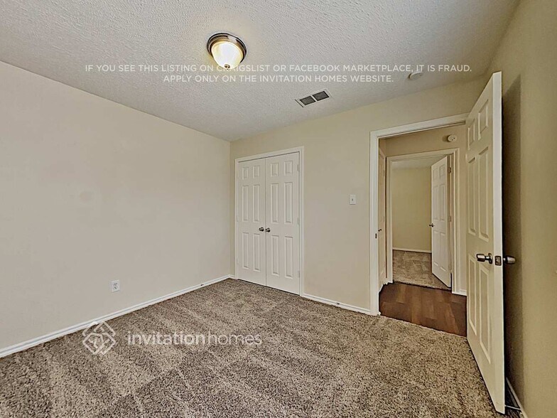Building Photo - 7109 Oakview Ct