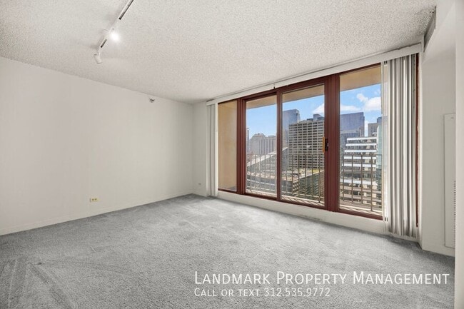Building Photo - 200 N Dearborn St