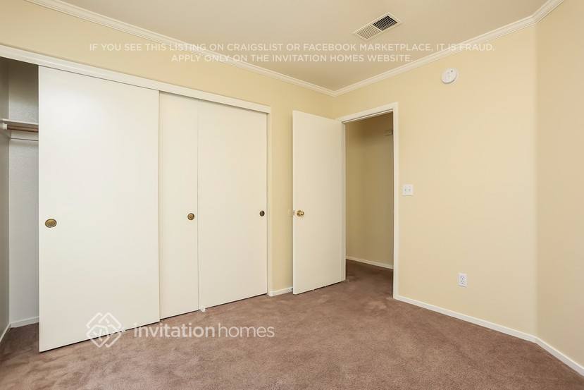 Building Photo - 7009 Glass Slipper Ct