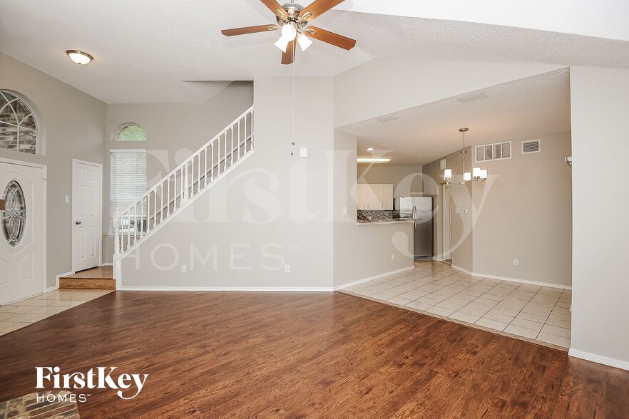 Building Photo - 1411 Springwood Dr