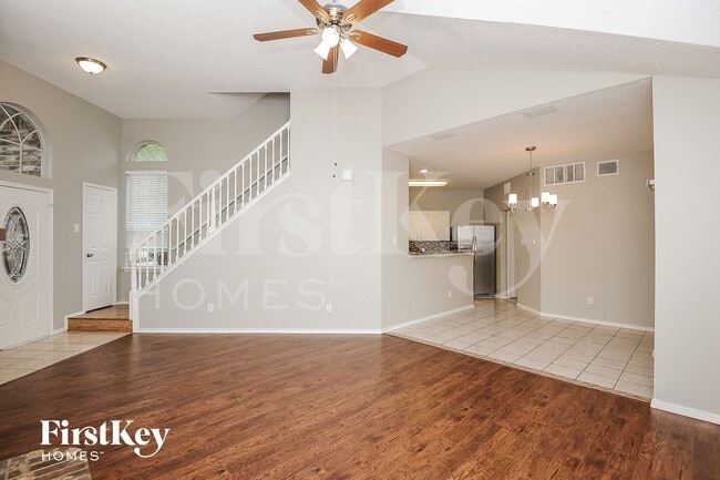 Building Photo - 1411 Springwood Dr